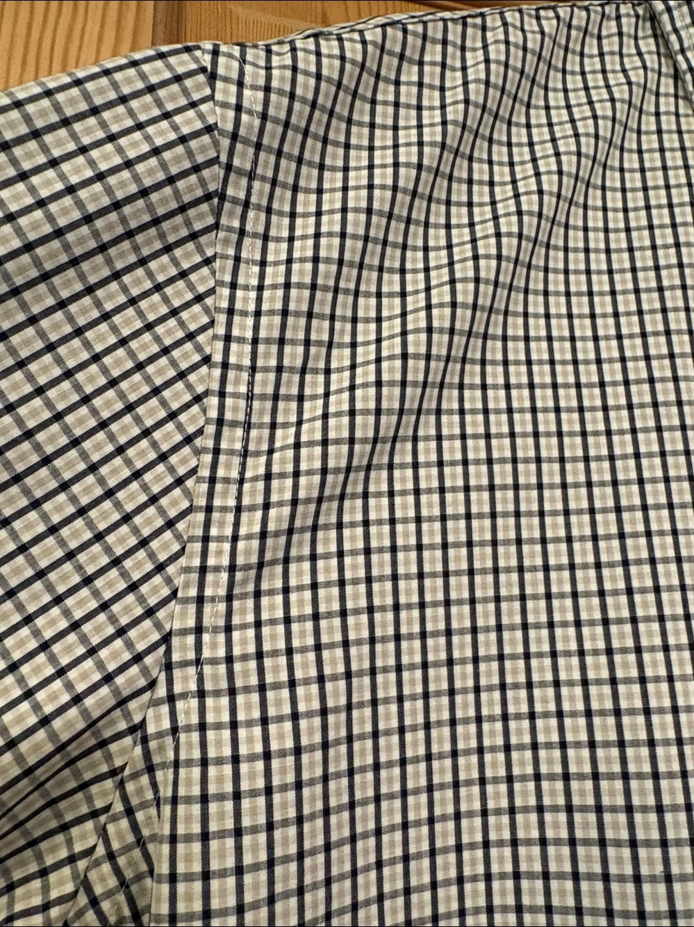 Long Sleeve Lightweight Plaid Men’s Button Down Shirt Sz L - Picture 2 of 5